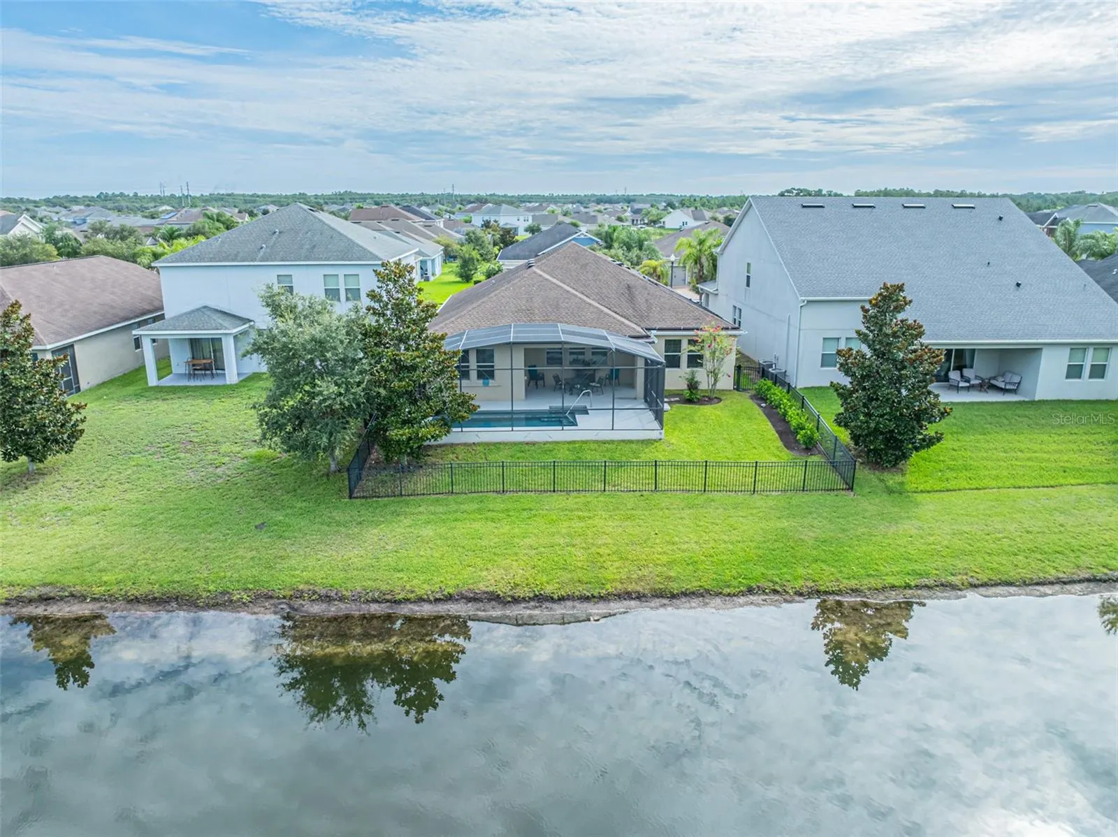 10174 LOVEGRASS LN