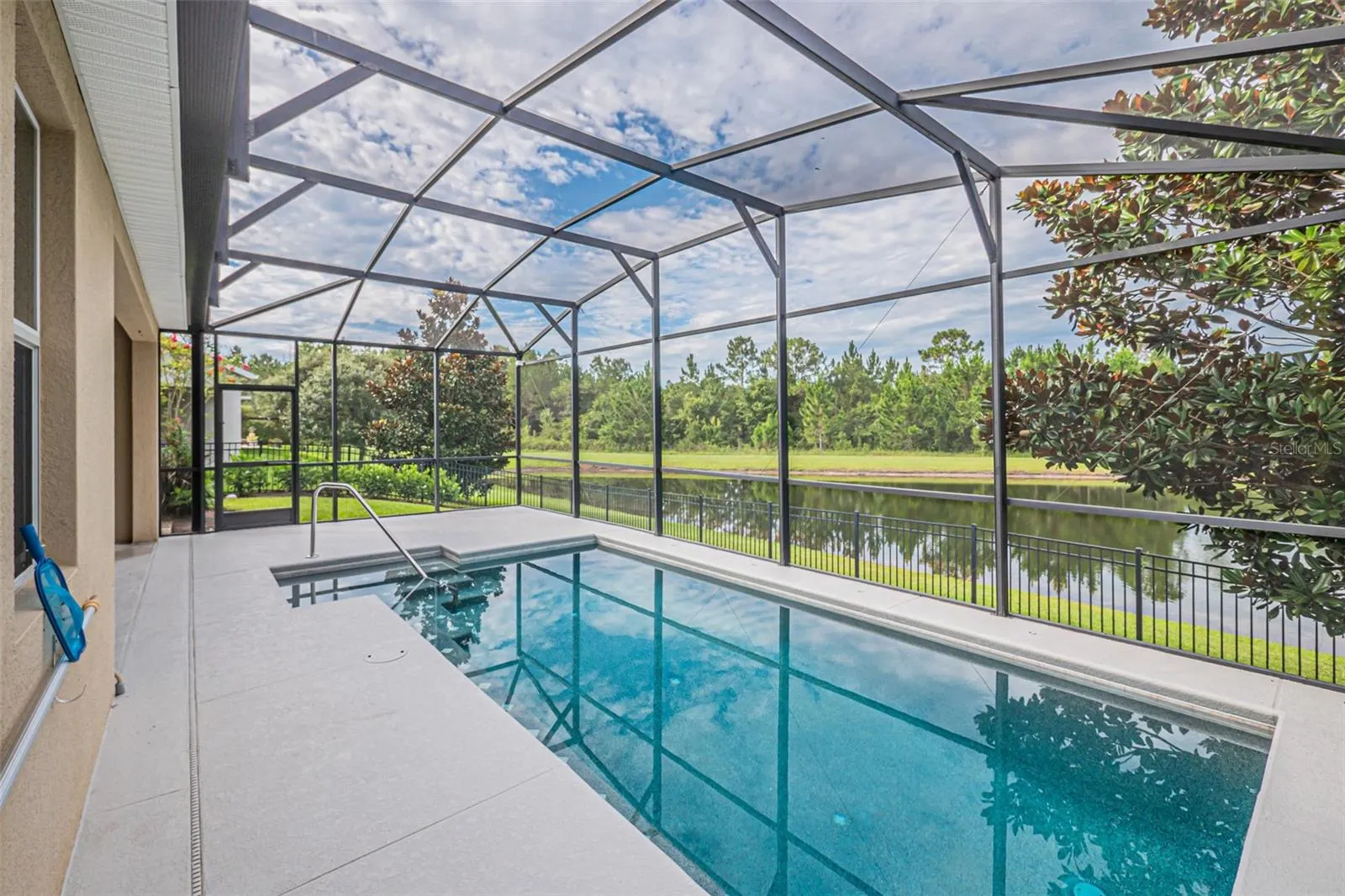 10174 LOVEGRASS LN