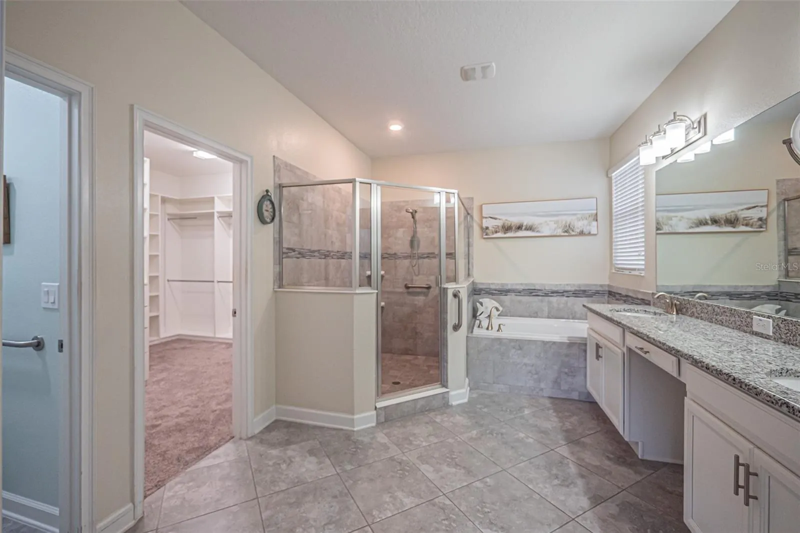 10174 LOVEGRASS LN
