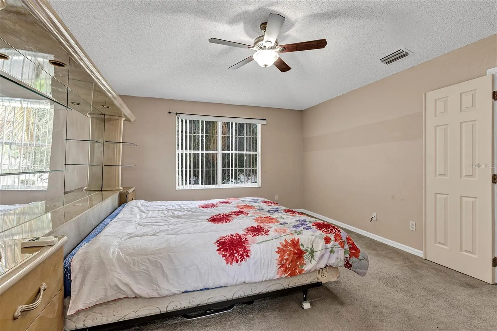 4921 CASA VISTA DR