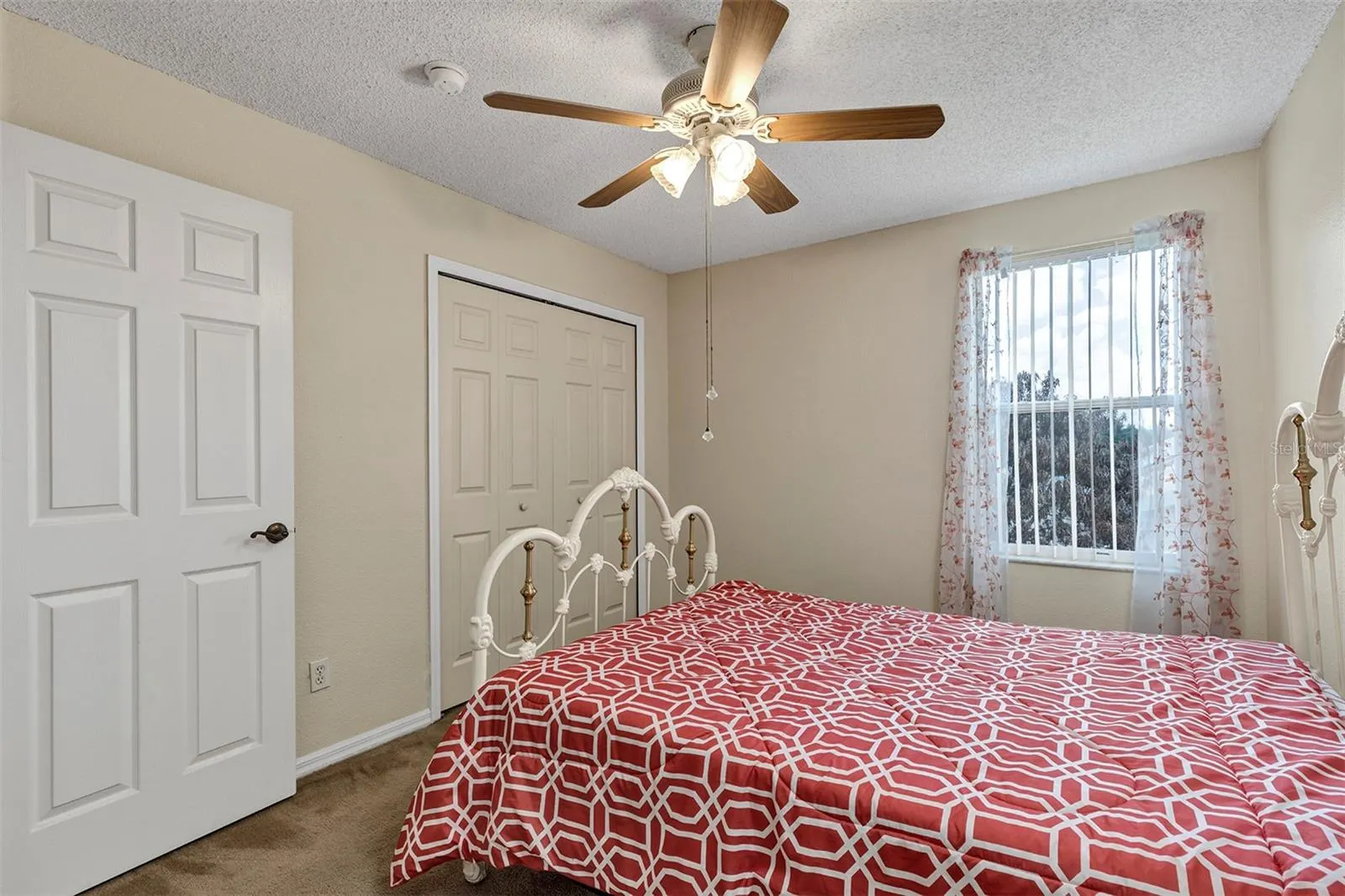 4921 CASA VISTA DR