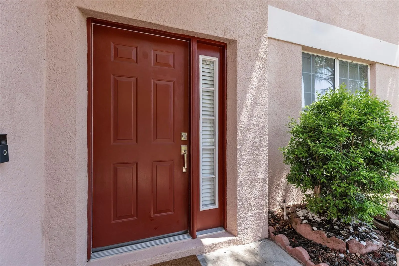 4921 CASA VISTA DR