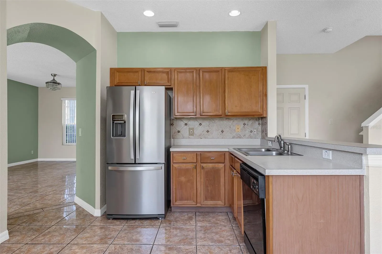 4921 CASA VISTA DR