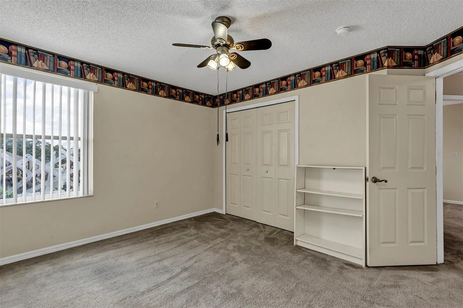 4921 CASA VISTA DR