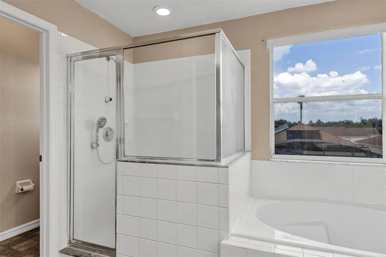 4921 CASA VISTA DR