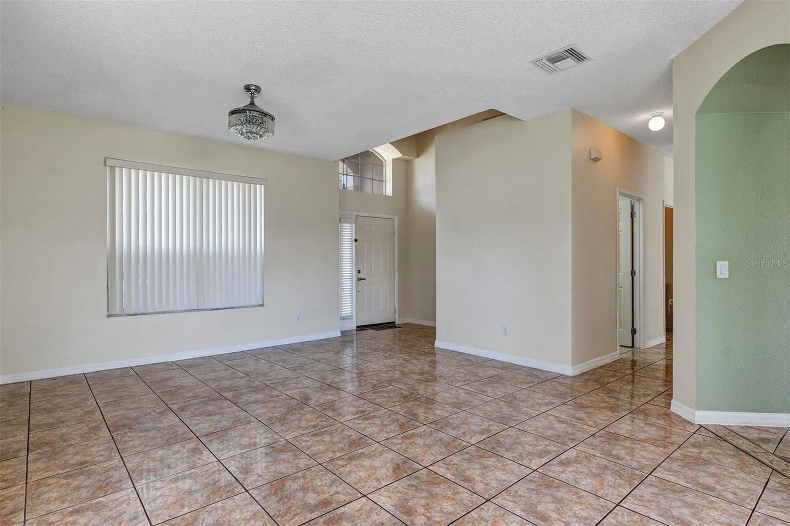4921 CASA VISTA DR