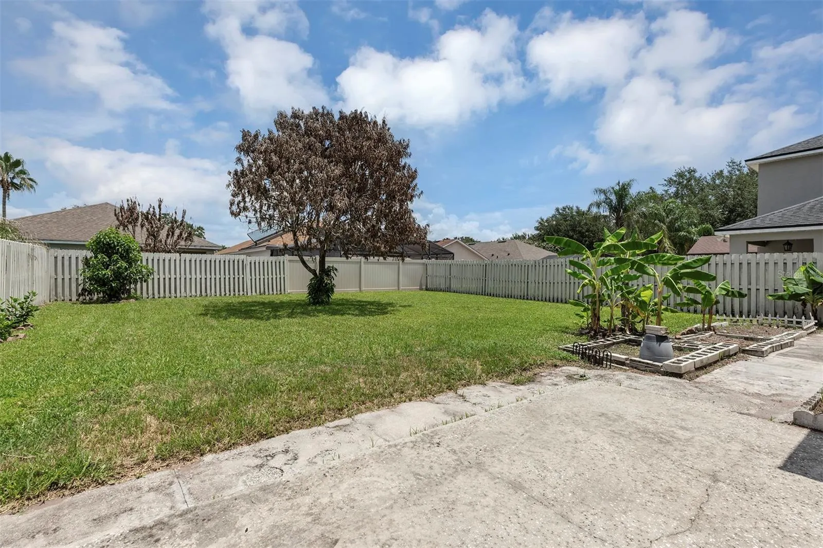 4921 CASA VISTA DR