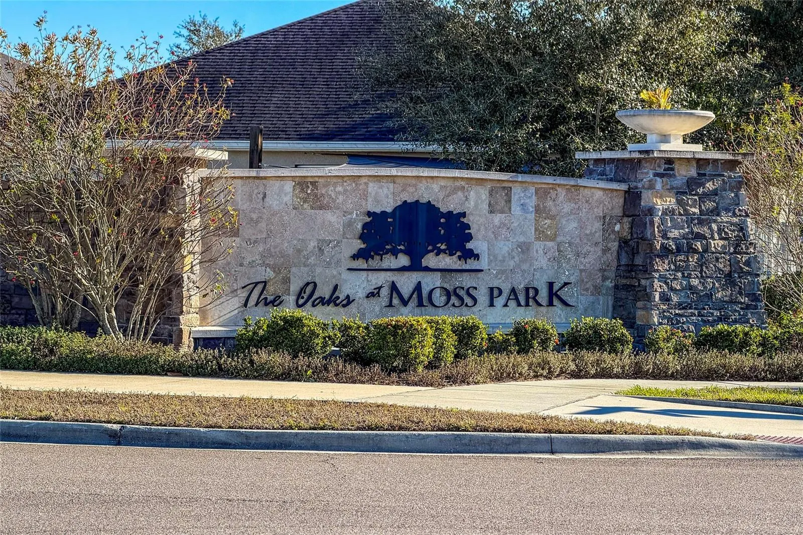 11059 LONGLEAF WOODS DR