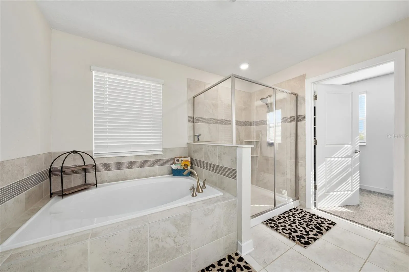 11059 LONGLEAF WOODS DR