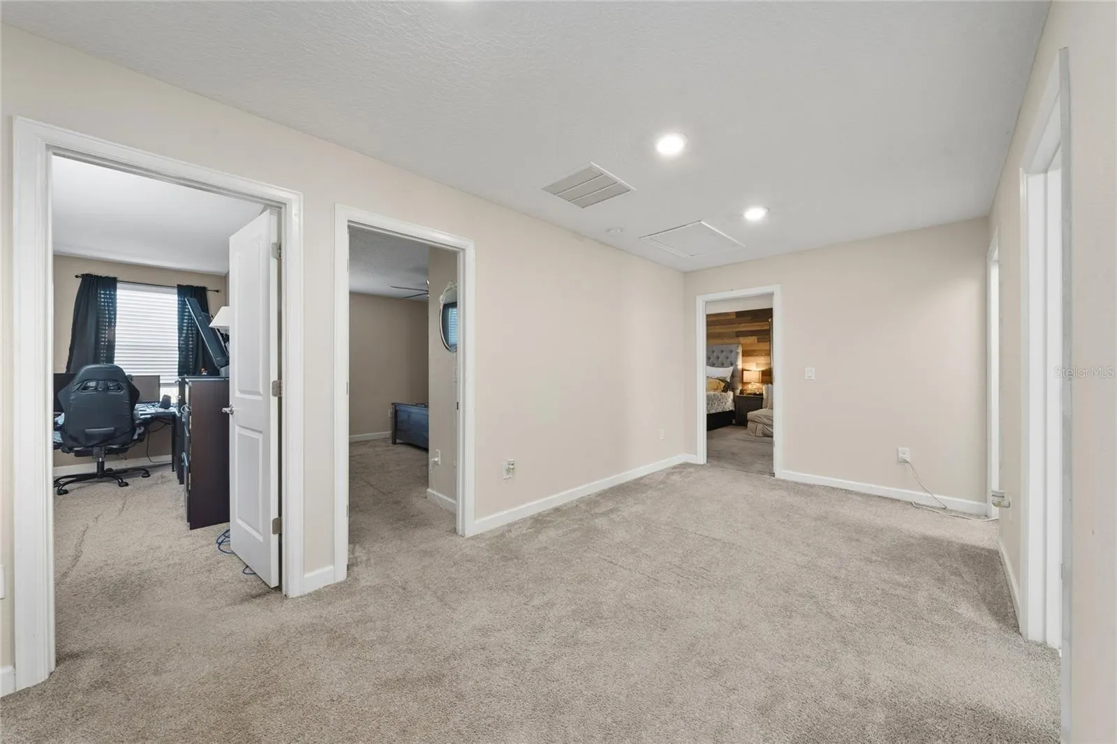 11059 LONGLEAF WOODS DR