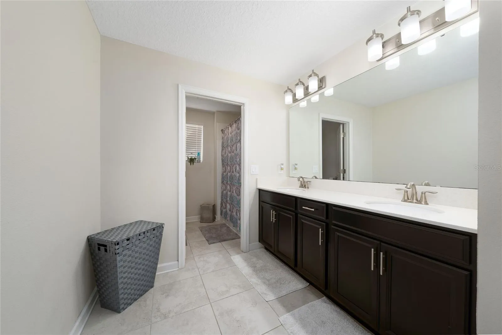 11059 LONGLEAF WOODS DR