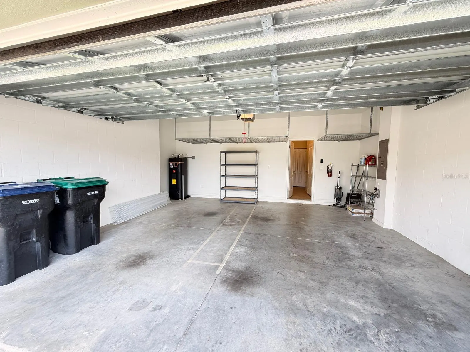 3554 RODRICK CIR
