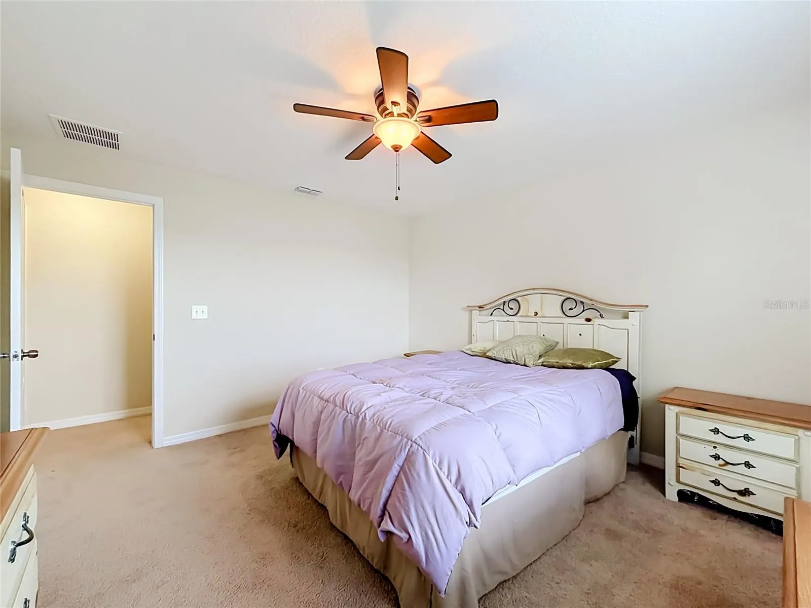 3554 RODRICK CIR