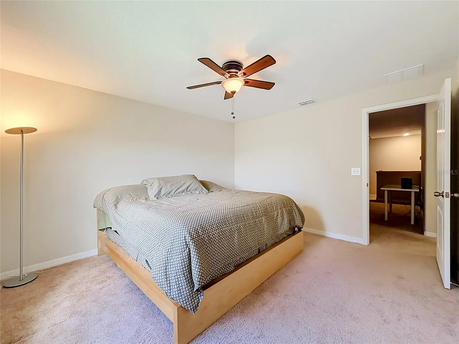 3554 RODRICK CIR