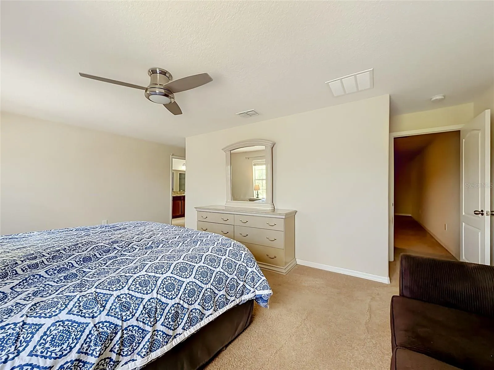 3554 RODRICK CIR