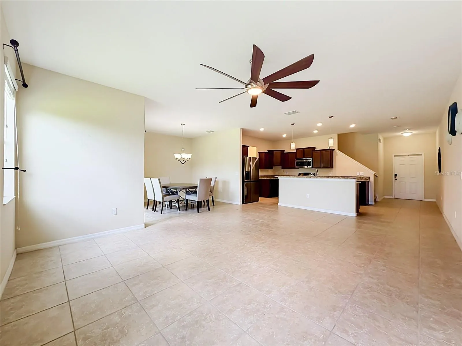 3554 RODRICK CIR