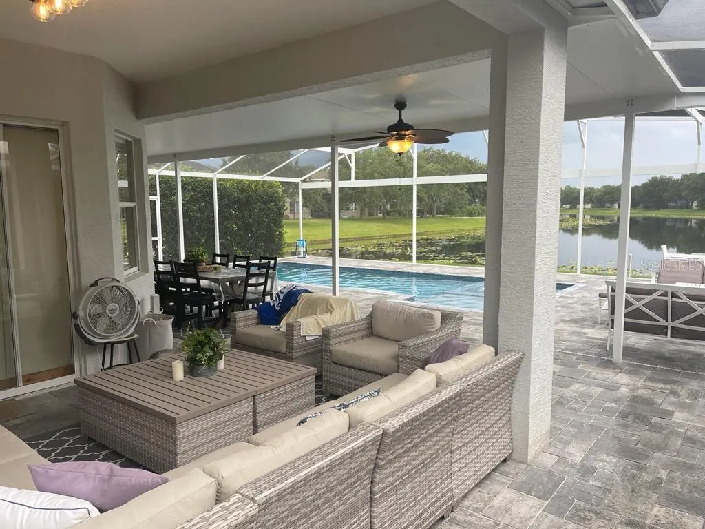 5338 LOS PALMA VISTA DR
