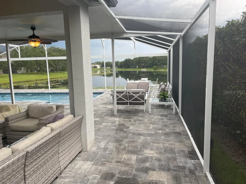 5338 LOS PALMA VISTA DR