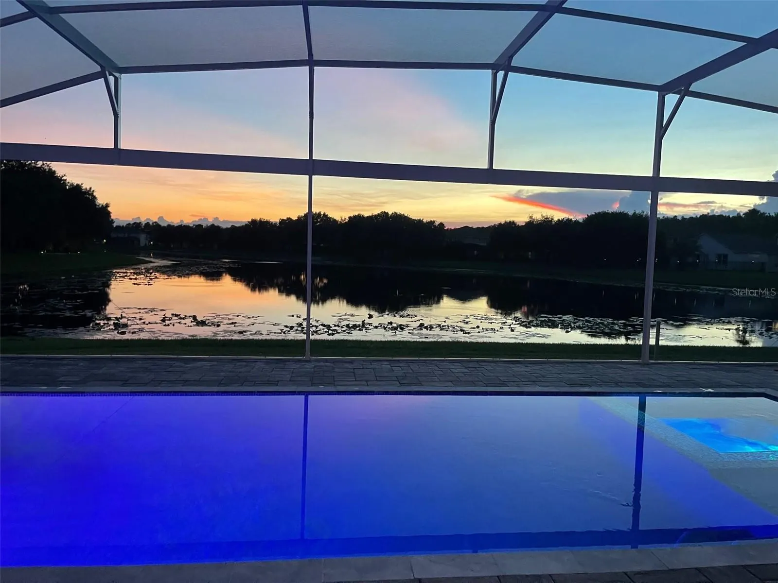 5338 LOS PALMA VISTA DR