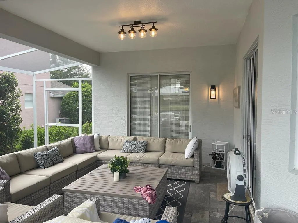 5338 LOS PALMA VISTA DR