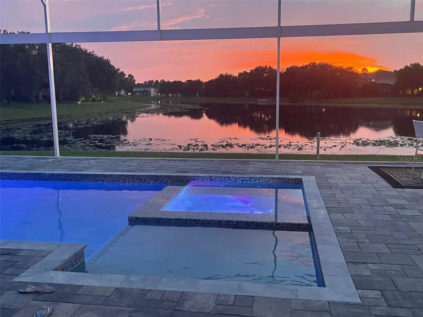5338 LOS PALMA VISTA DR