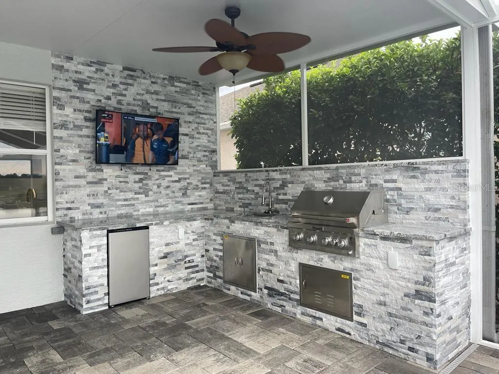 5338 LOS PALMA VISTA DR