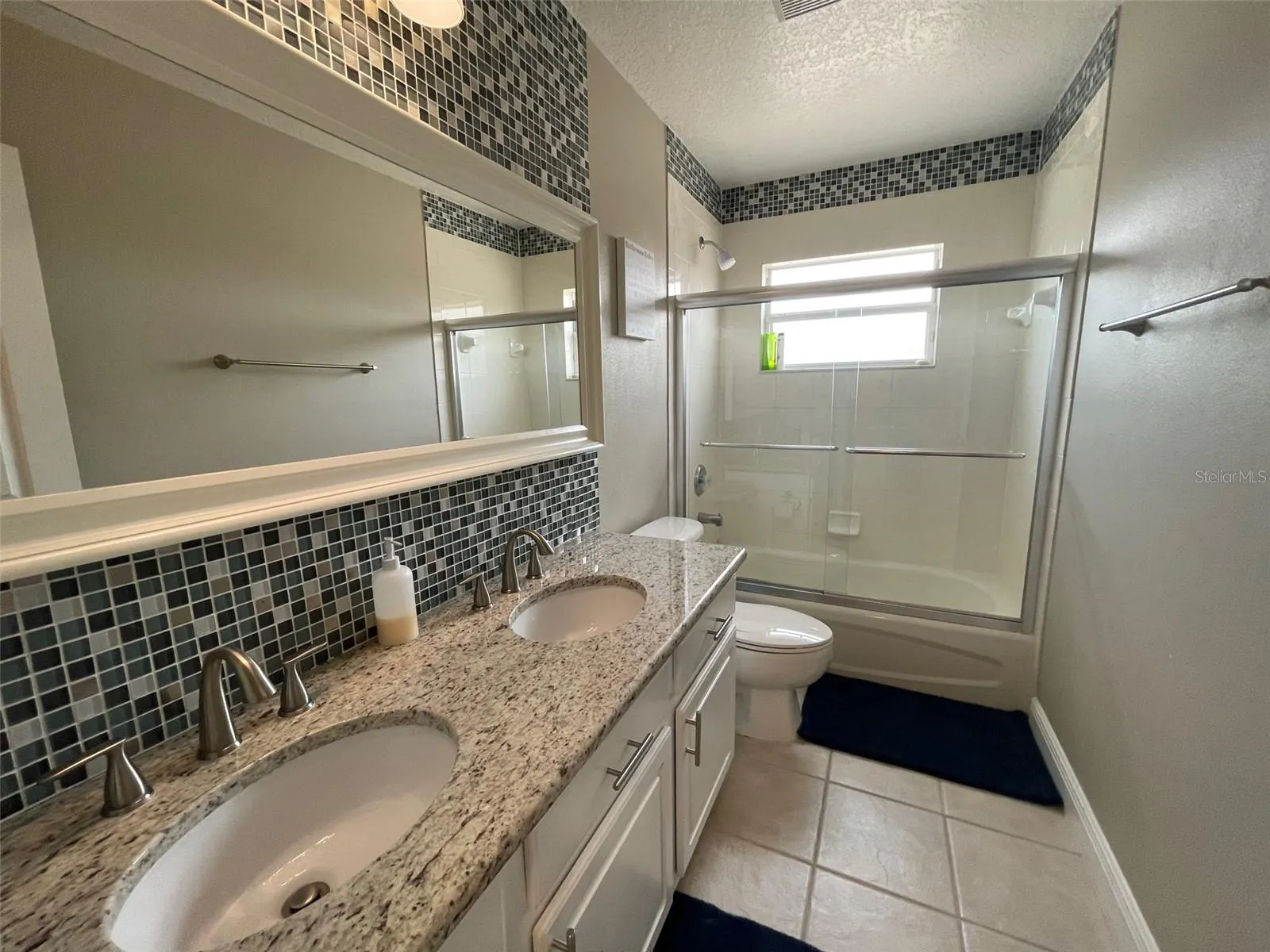 5338 LOS PALMA VISTA DR