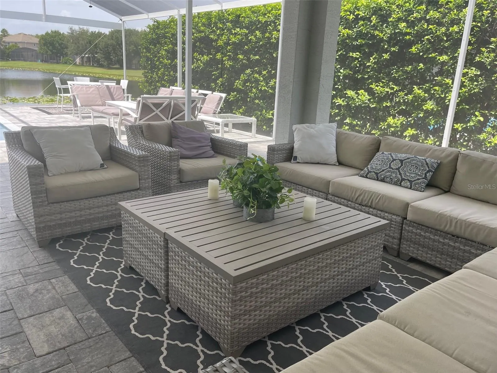 5338 LOS PALMA VISTA DR