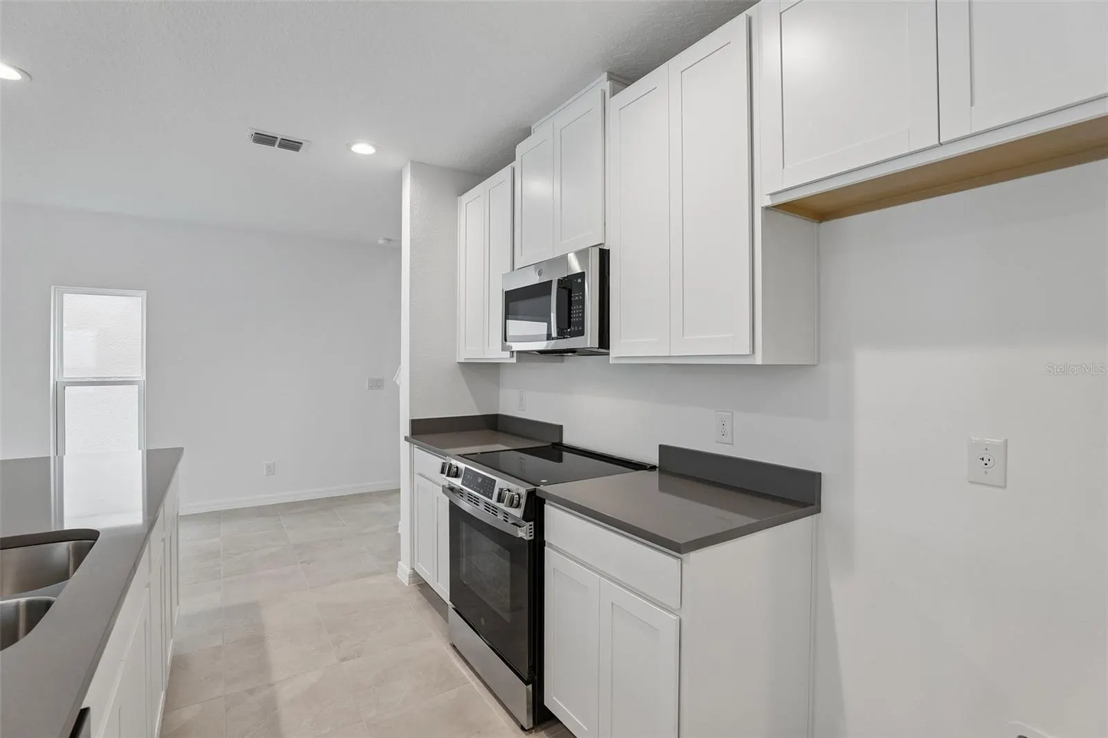 1349 SAWGRASS HAMMOCK LN