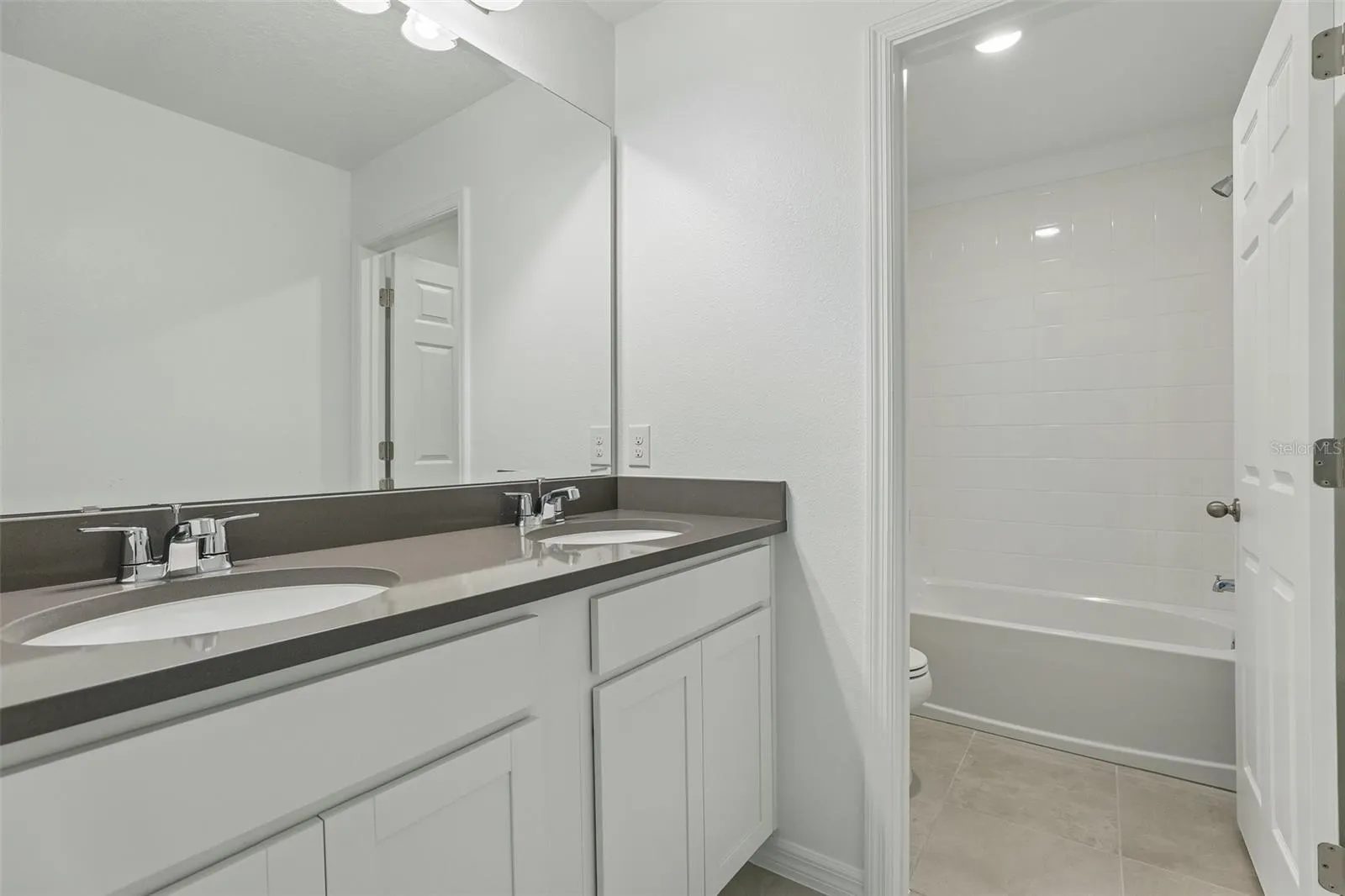1349 SAWGRASS HAMMOCK LN