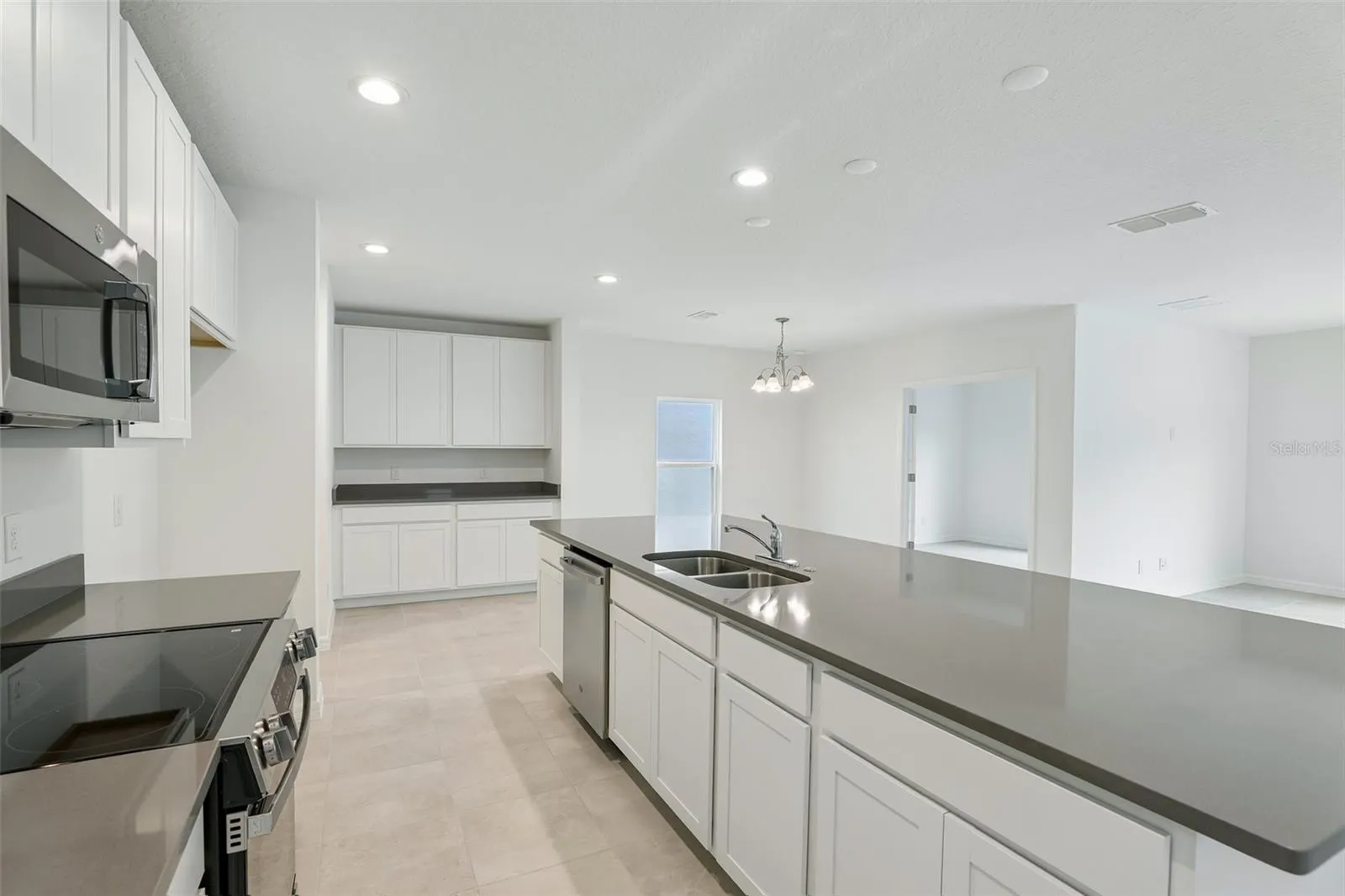 1349 SAWGRASS HAMMOCK LN