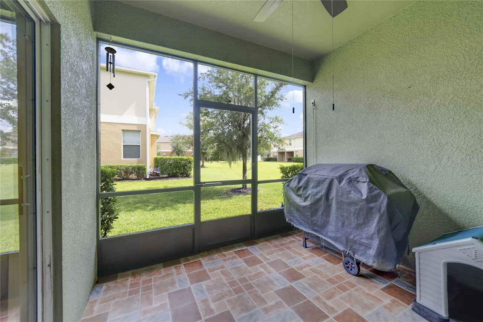 3349 RODRICK CIR