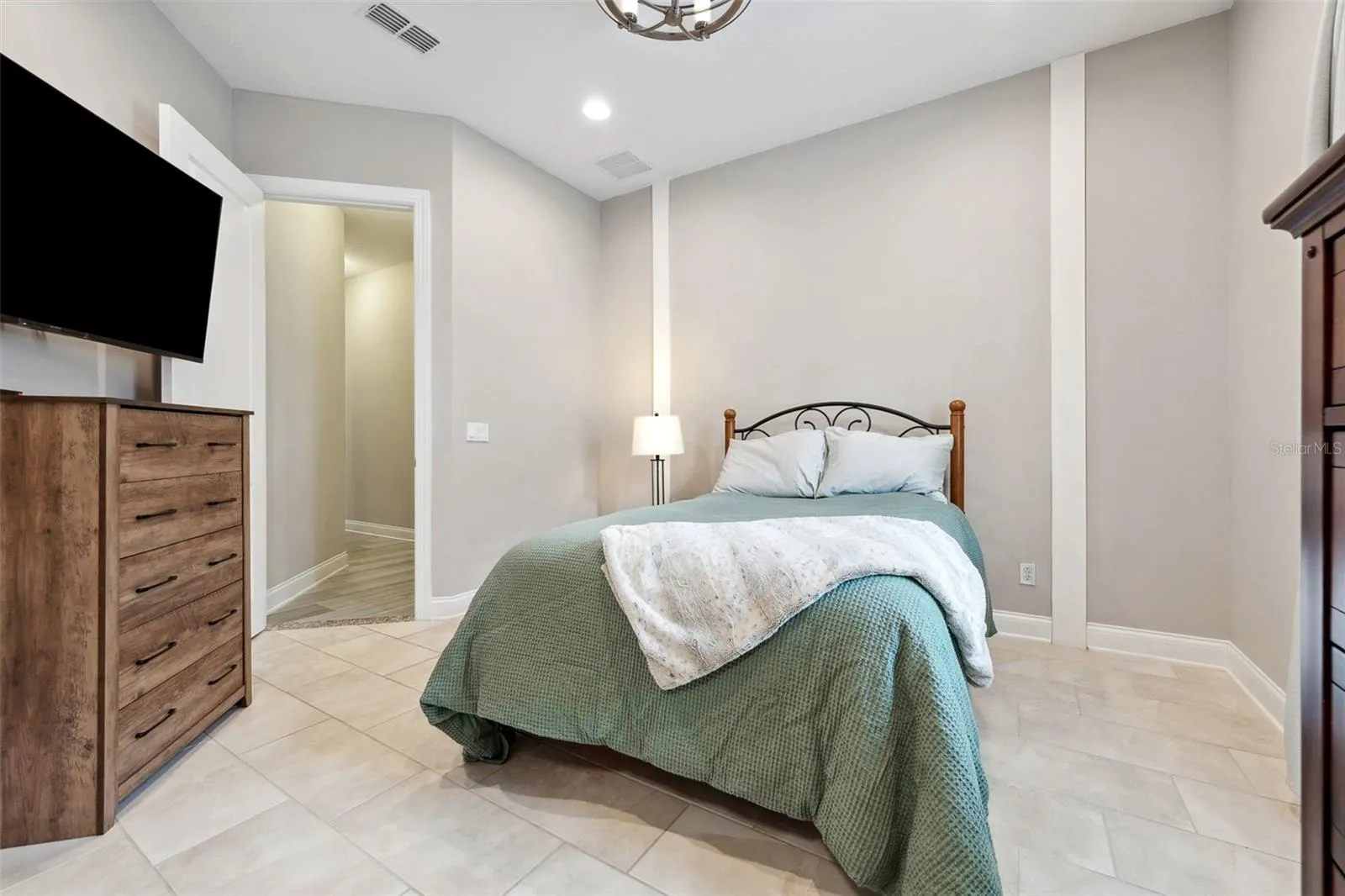 13137 LOWER HARDEN AVE
