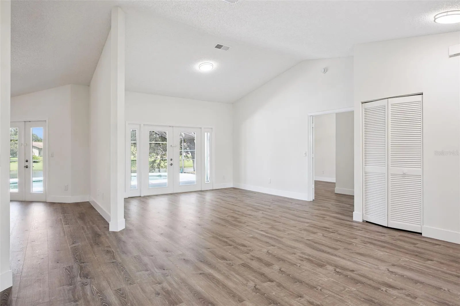 14706 EAGLE VIEW CT