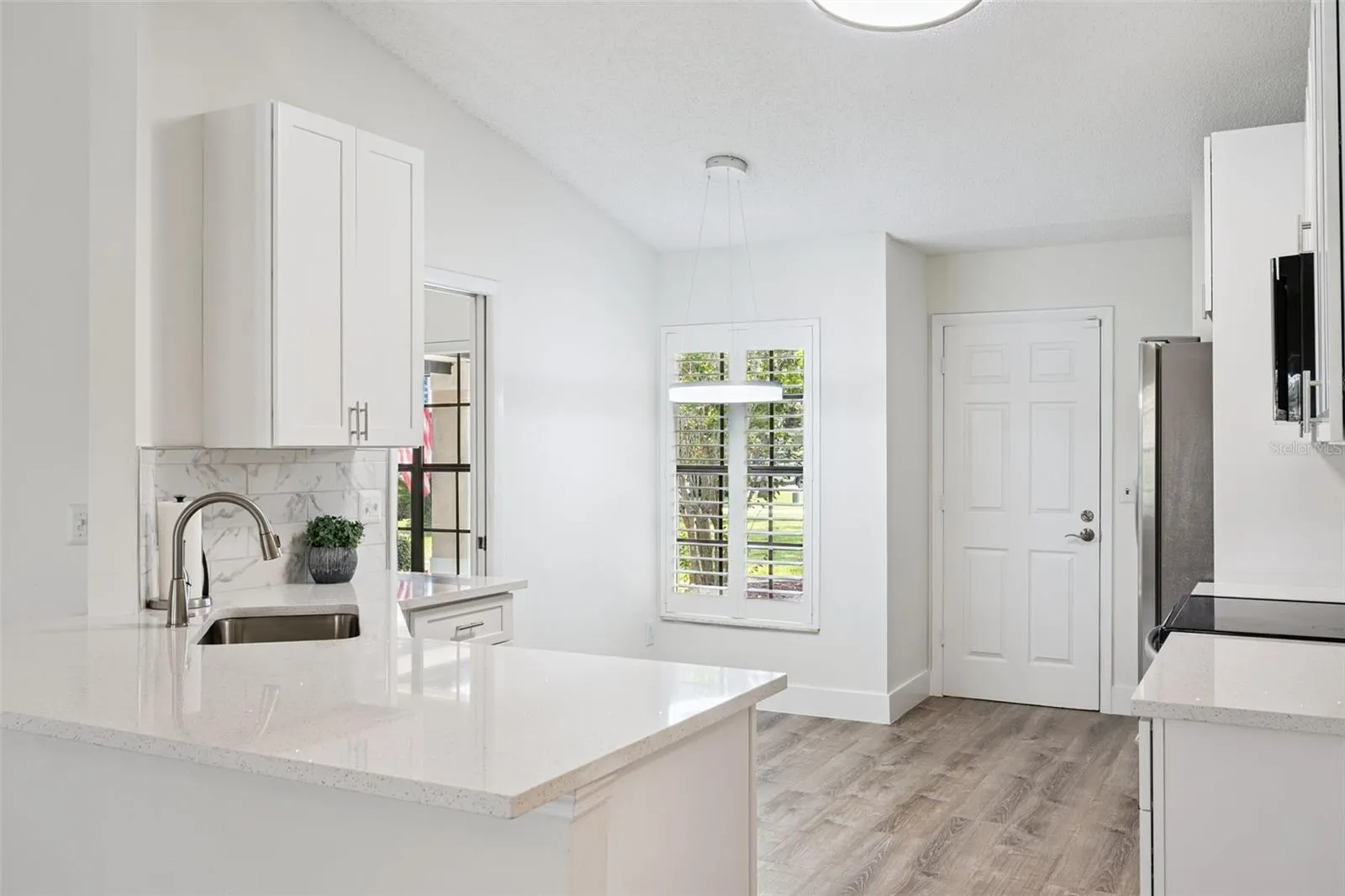 14706 EAGLE VIEW CT