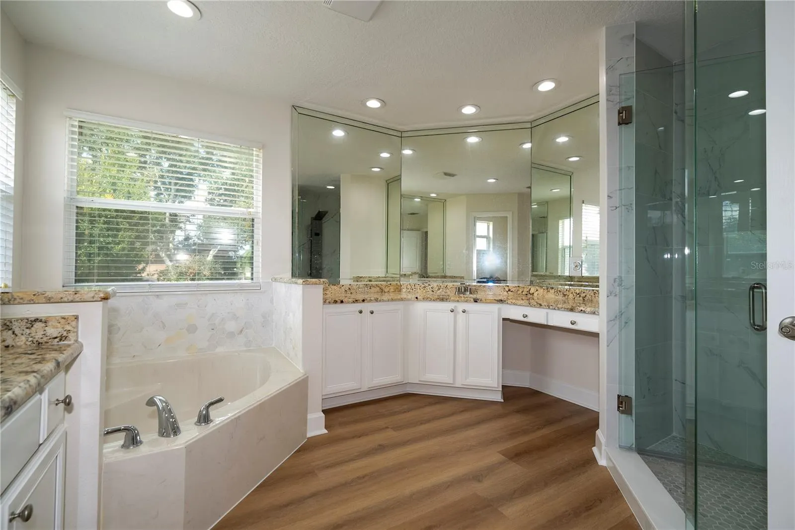 13138 PALOMA DR