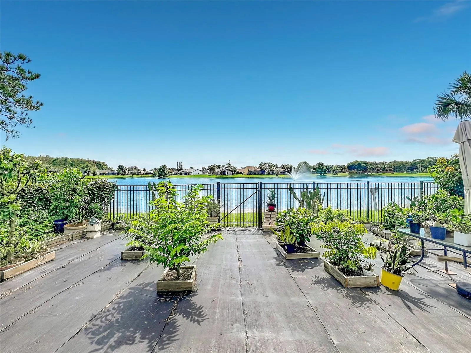 2405 SETTLERS TRL
