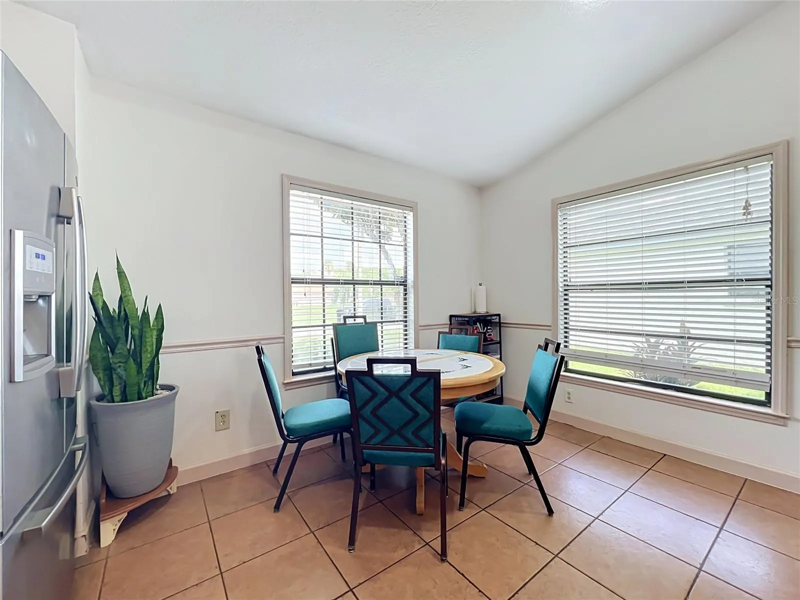 2405 SETTLERS TRL