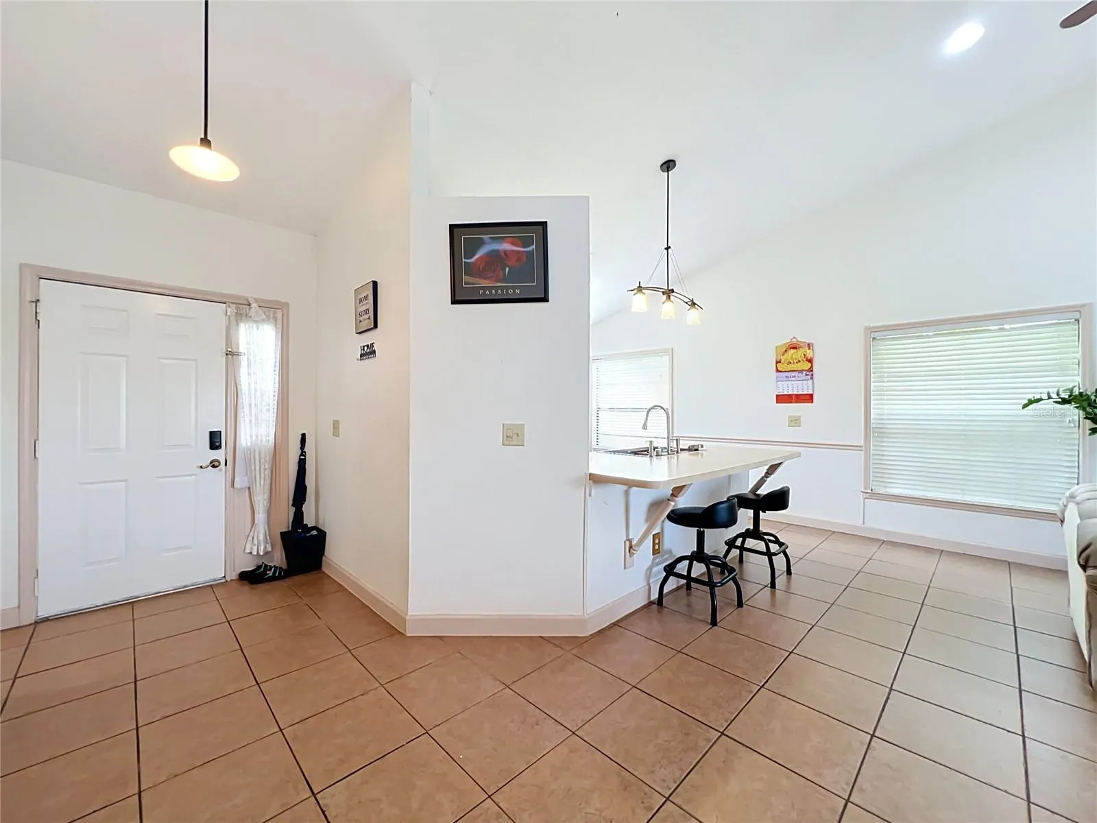 2405 SETTLERS TRL