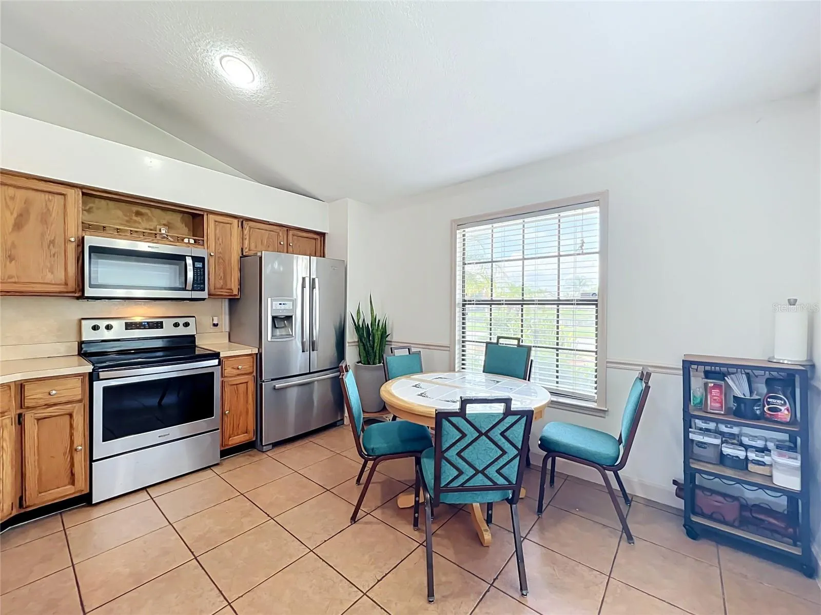 2405 SETTLERS TRL