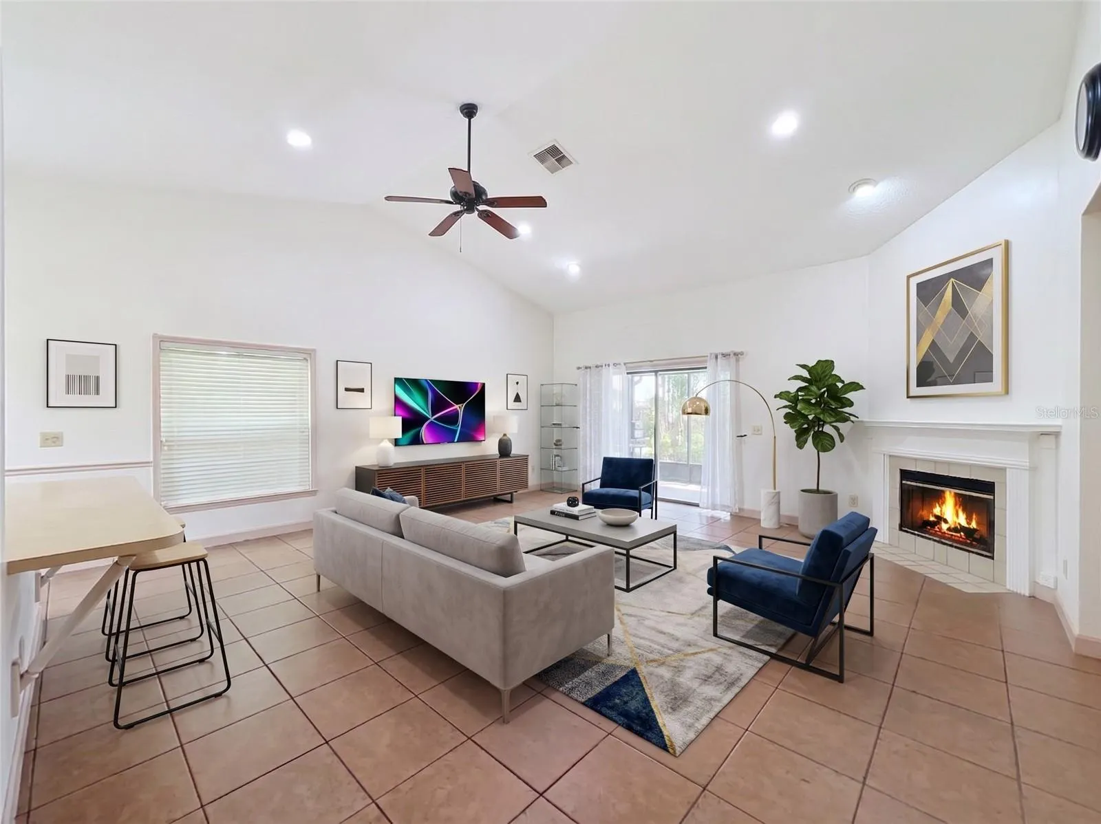 2405 SETTLERS TRL