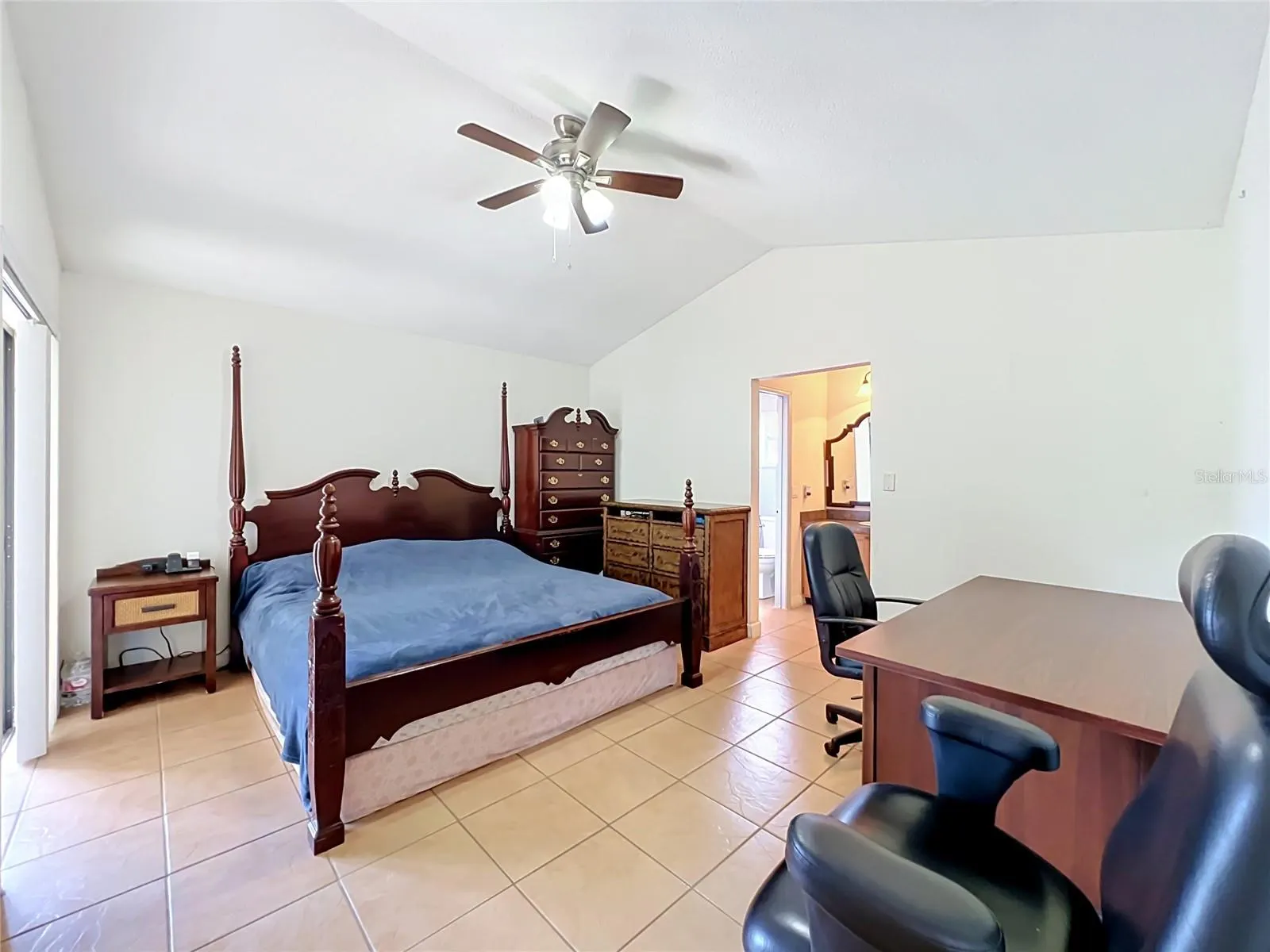 2405 SETTLERS TRL