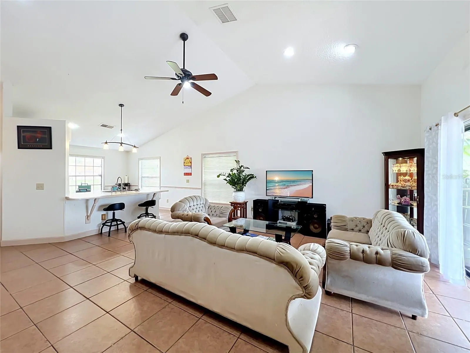 2405 SETTLERS TRL