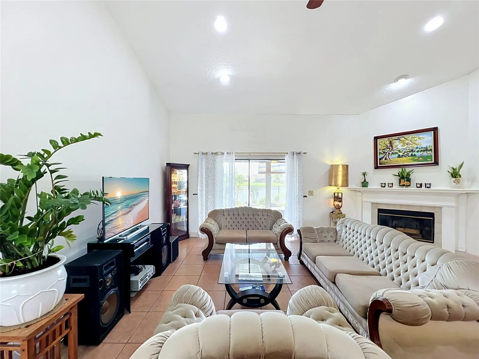 2405 SETTLERS TRL