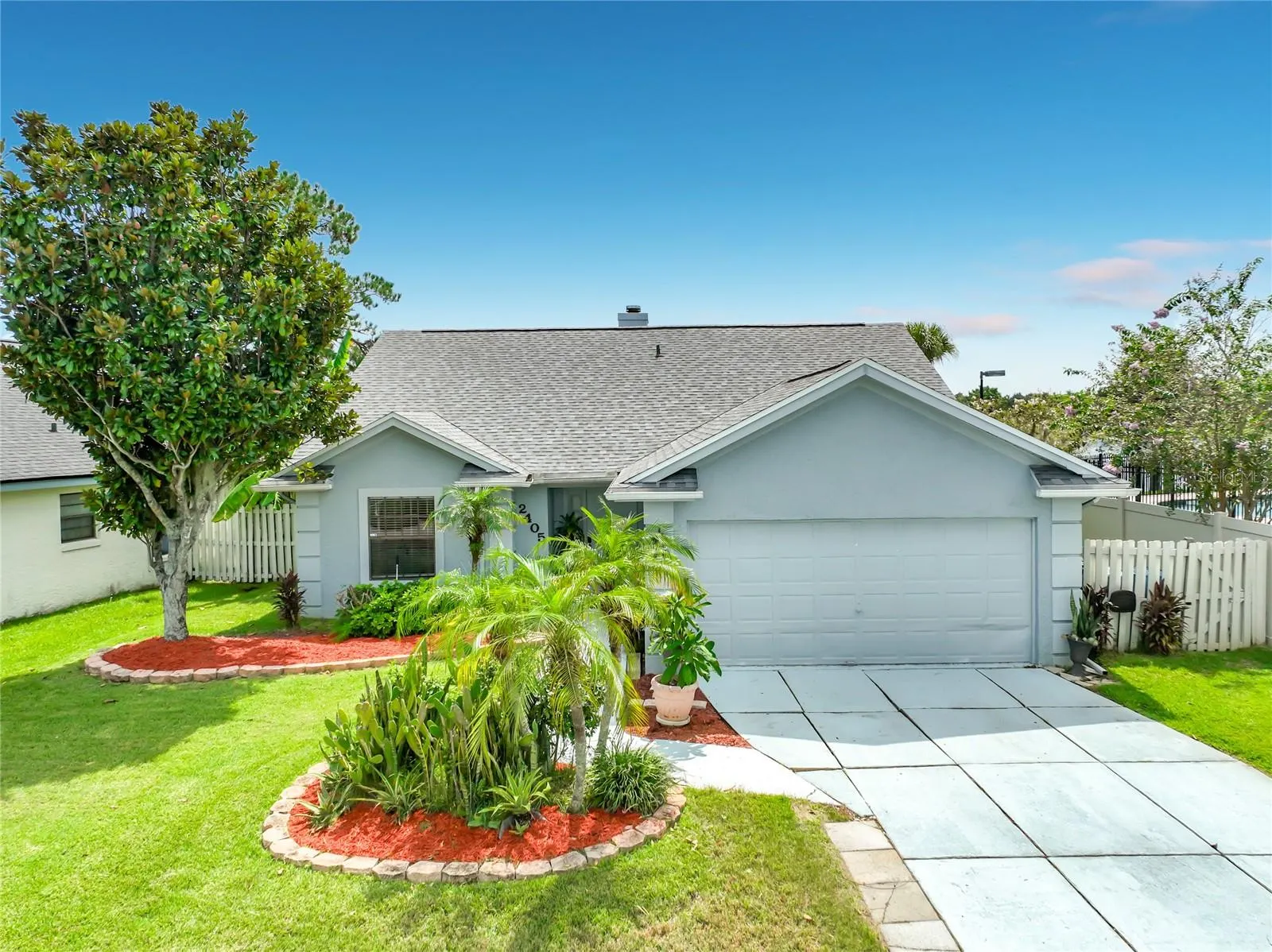 2405 SETTLERS TRL