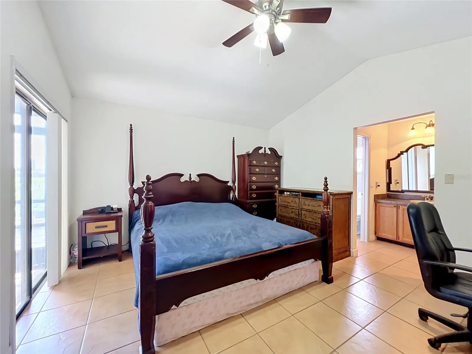 2405 SETTLERS TRL