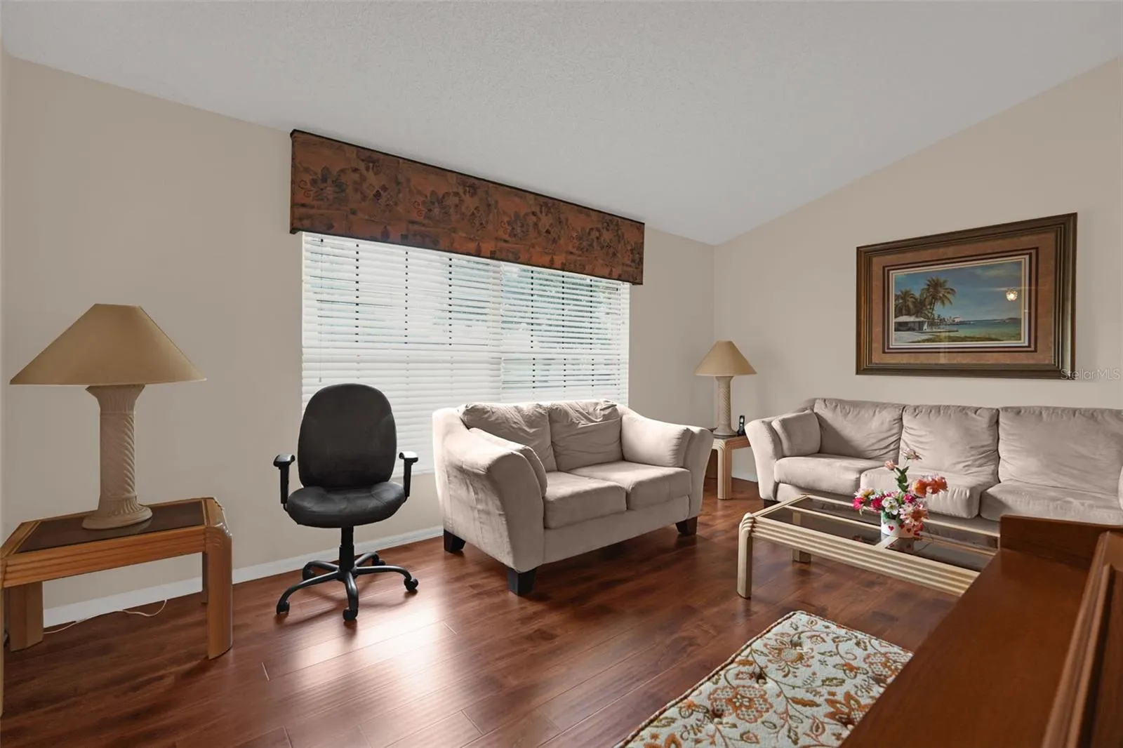 3044 CRESTED CIR