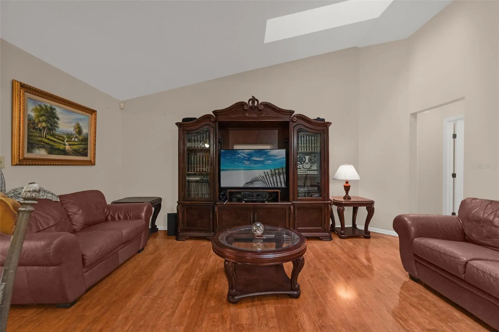3044 CRESTED CIR