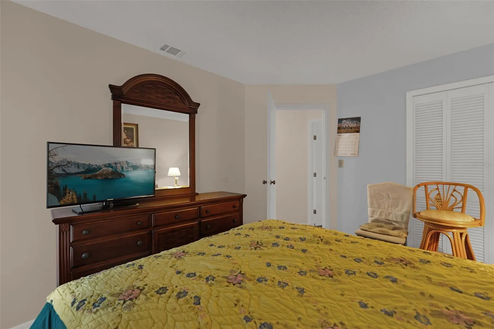 3044 CRESTED CIR