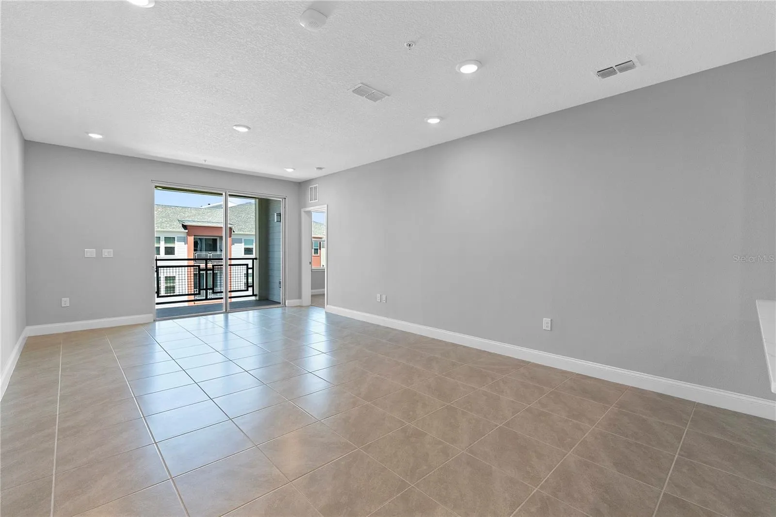 7557 LAUREATE BLVD #6401 #6401